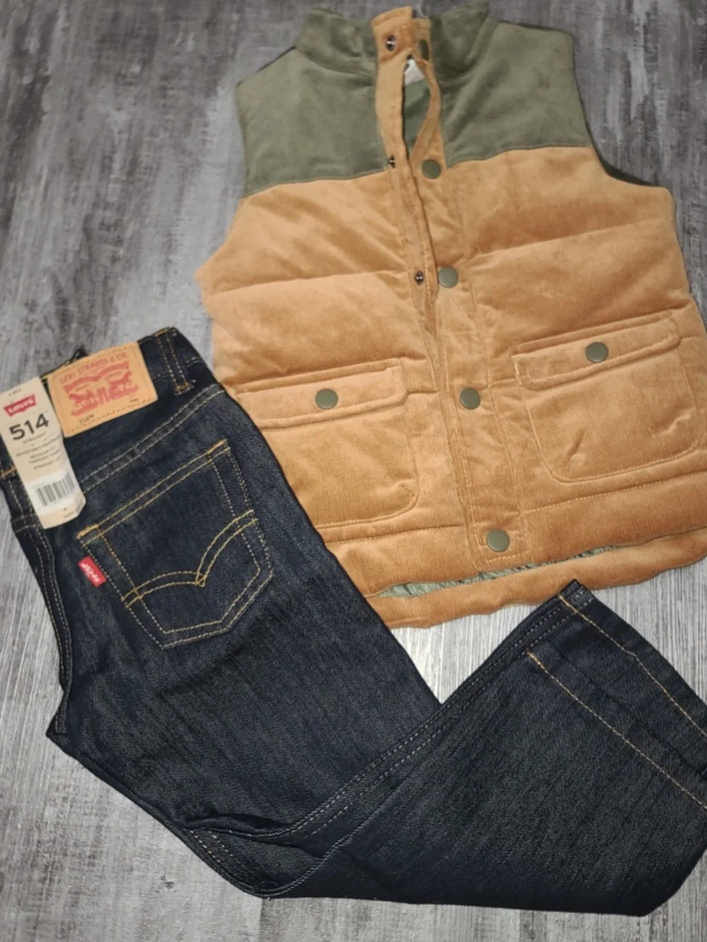 Lot of Boys Designer size 4/5 Nike,  Levis, Tommy Bahama, Spider Man, Evolution